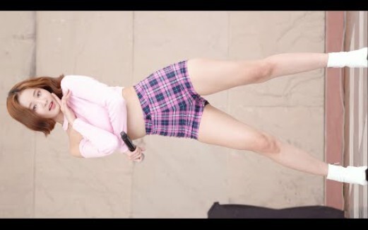 190525 MOMOLAND YeonWoo "BAAM / I'm So Hot" แฟนแคมแบบช็อตตรง