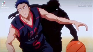 Ketika Aomine vs Kagami di zone bilek (ramein dong)