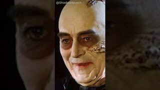 Знали ли вы, что Джордж Лукас не любил сцену с Дартом Вейдером без шлема? Звездные войны