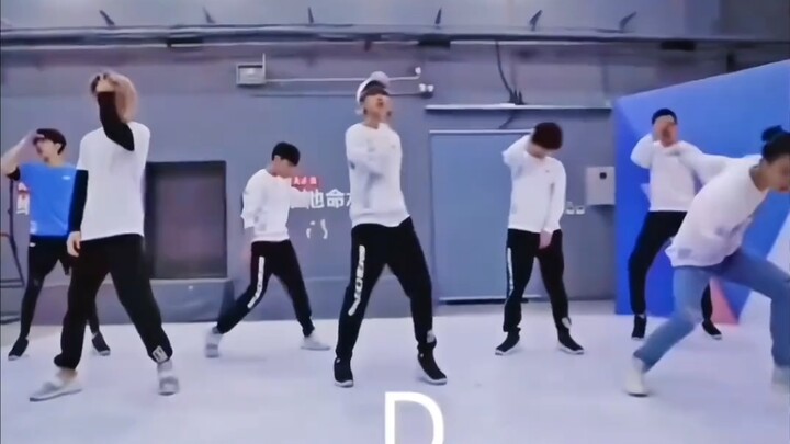 Cai Xukun's unreleased clips from Idol Producer, behind-the-scenes footage from Idol Producer—compar