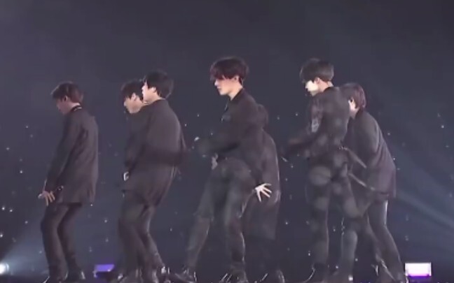 Penampilan BTS -  "Let Go" dengan baju hitam. Lembut dan seksi!