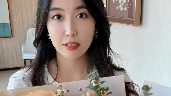 ความรู้สึกที่ฉันมีต่อเธอ จริงๆ แล้วเธอก็รู้ดีนั่นแหละ ฉันชอบเธอ แต่กลับไม่กล้าบอกเธอ…