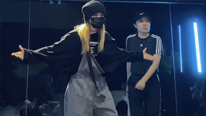ท่าเต้นต้นฉบับของ ITZY