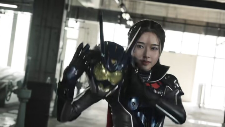 Kamen Rider, the fewer the special effects, the higher the stats—just slap on a helmet and slip into