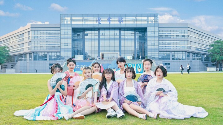 【Hohai University】A pair of flowers and a moon - this is what a university looks like in your mind! 