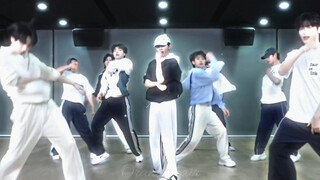 【ZB1】"I'm stylish"—come check out the super cool transition with nine doors