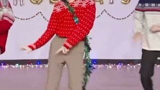 BTS HAPPY HOLIDAY 🐱💜💜borahe(butter holiday remix