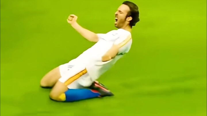 My tears fell before my knees did 😂