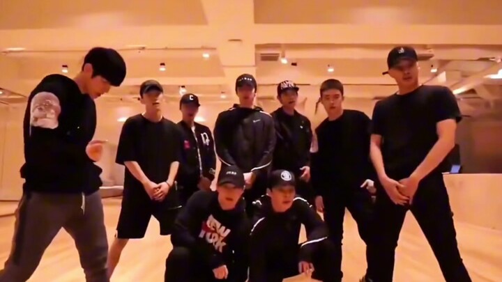 EXO《Monster》Phiên bản đầy đủ phòng tập của 9 thành viên
