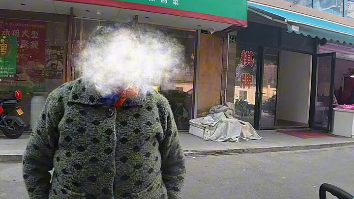 Can you believe it? The customer who couldn’t buy two sea bass yesterday is back waiting for me agai