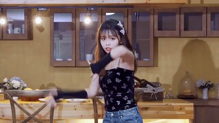 【喵桃】Thumbs Up! Let’s go clubbing in the summer! Happy Dragon Boat Festival to everyone!