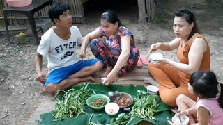 Đang Ăn Ngon Lành Bỗng Nhiên Bỏ Chạy Tán Loạn_ Thánh kho quẹt & Family | TKQ T285