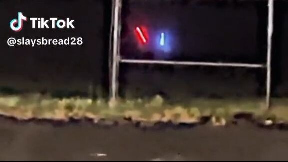 GREEN JOINED THE FIGHT😏