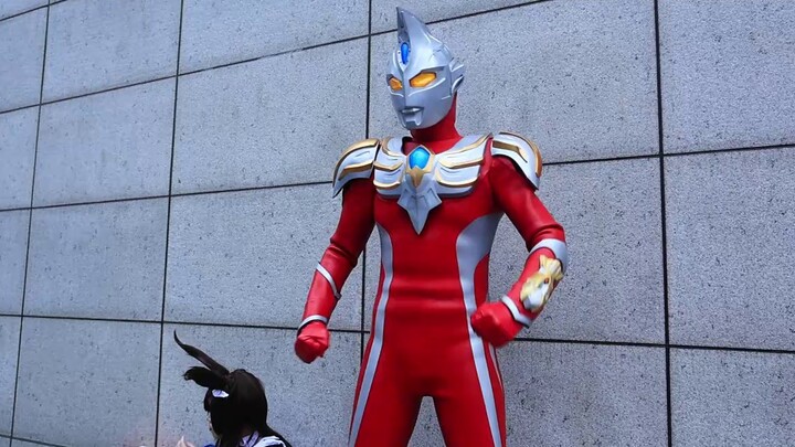 Ultraman Max (xuất hiện giới hạn tại Firefly Comic Con vào ngày 1 tháng 5)