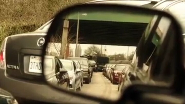 ชอบฉากนี้ ไล่ยิงบนถนน