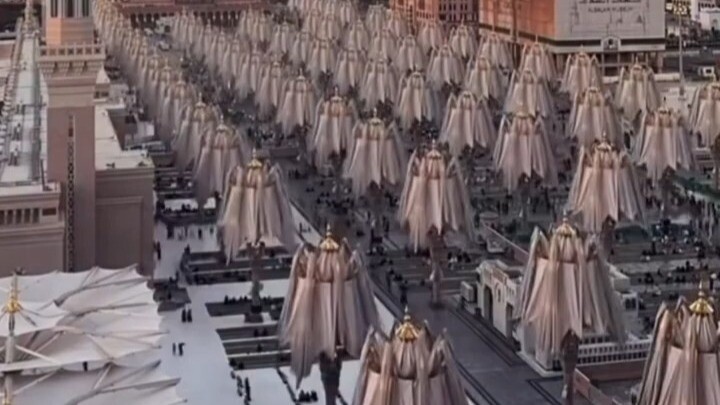 Saudi Arabia's air-conditioning umbrella—poverty really limits my imagination!