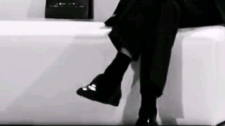 Xiao Zhan’s dom‑slash montage: the sheer dominance of a top-tier S—holding hands, playing mind games