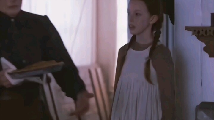 Từ chối phục tùng, từ chối cam chịu, từ chối kỳ thị; từ chối định kiến rằng con gái phải mạnh mẽ, tự