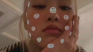 220520 roses_are_rosie