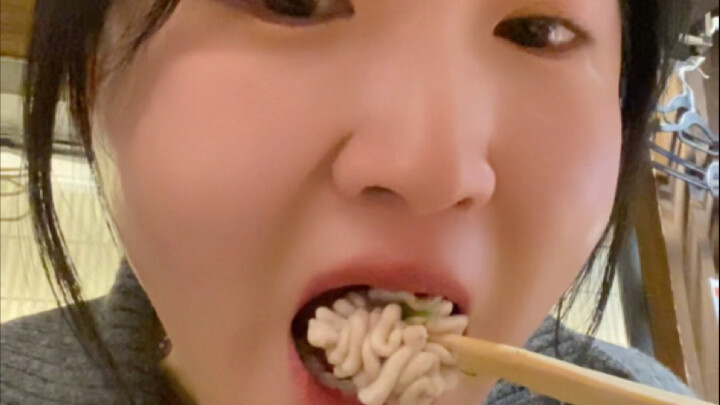 ชาวญี่ปุ่นทุ่มสุดตัวเพื่อให้คุณกินโอเด้งได้มากขึ้นในเวลาจำกัด!