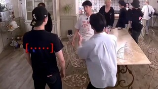 【 NANATOUR 】你们谁去抱抱小北极熊吧 他站在那里好像快碎掉了