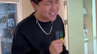 他开嗓了！快跑呀！！！