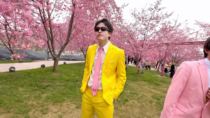 Who can rival Shudu's rock singing? It has to be Black Gentleman's passionate kiss!