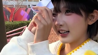 Bukankah semua cosplayer di konvensi komikmu tidur siang di tempat seperti ini?