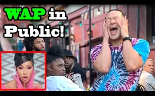 يا إلهي! رقص رجلٌ على أنغام أغنية كاردي بي وميغان ذي ستاليون الشهيرة "Wap" في مكانٍ عام.