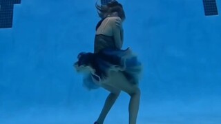 「丝滑的水中舞蹈合集」
