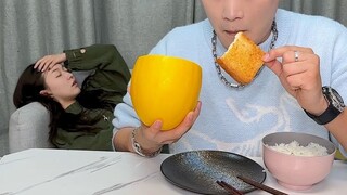 #柠檬无骨鸡爪  彬彬今天开心的是不是有点早啊！！