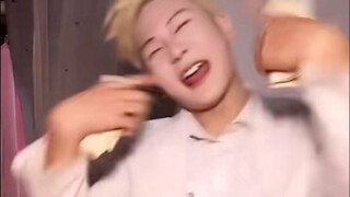 The super admin watched Wang Bian for two minutes before reluctantly banning him.