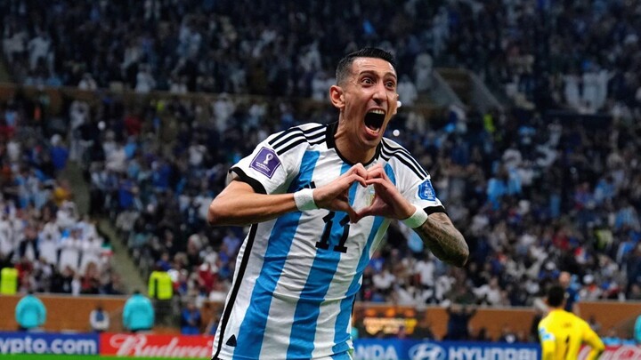 Argentina wins the World Cup; Di María announces his retirement from the national team, bringing a p