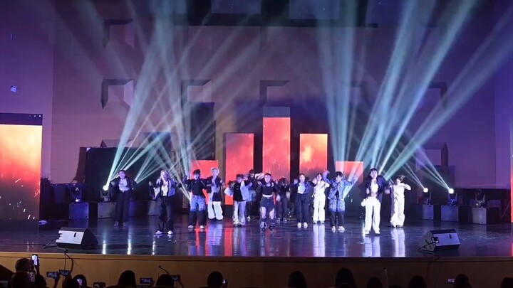 【MƯỜI BẢY】bùng nổ! Vũ điệu siêu mạnh mẽ và đầy đam mê của Tôn Ngộ Không đã làm rung chuyển Nhà hát h