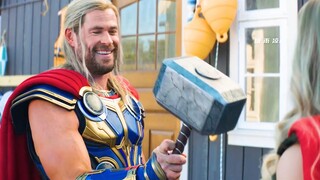 Storm Axe: Thor, bạn vẫn không thể quên chiếc búa nhỏ bé rẻ tiền đó!