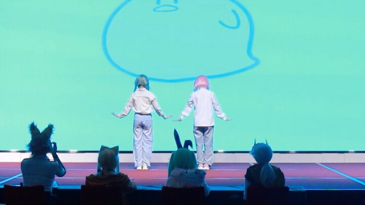 Lần đầu leo thang của hai đứa trẻ 11 tuổi!