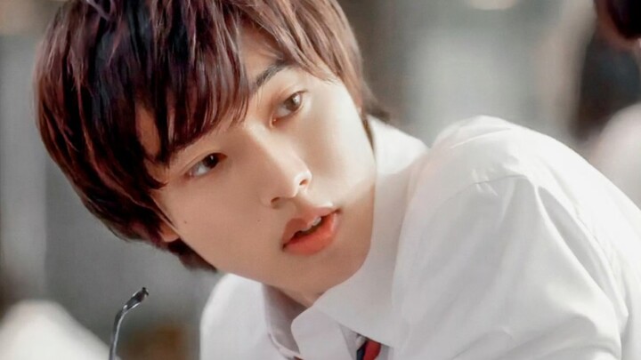 “Mười năm thanh mai trúc mã vẫn không thắng nổi ‘người trời ban’! Cả dàn đều cực phẩm nhan sắc!”