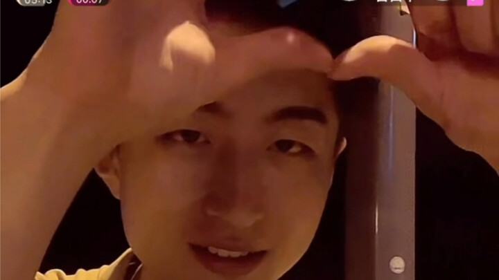 Akhirnya giliran yoyo cemburu! Baotuquan buru-buru membentuk hati untuk menyelamatkan keadaan.