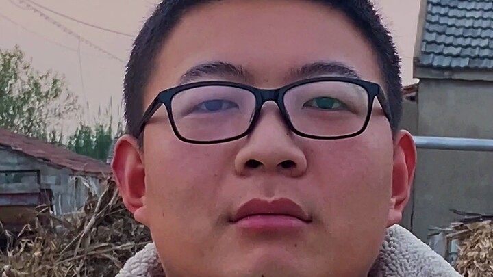 “社 交 恐 怖 分 子”