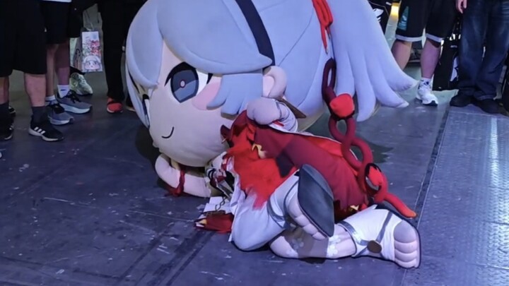 Đại Xa Xuân ở hội chợ đã chẳng còn biết trời đất là gì nữa rồi