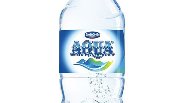 Minum Aqua dulu🗿👍