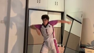 A tough guy should take the volleyball course! [Haikyuu Shonen cosplay]