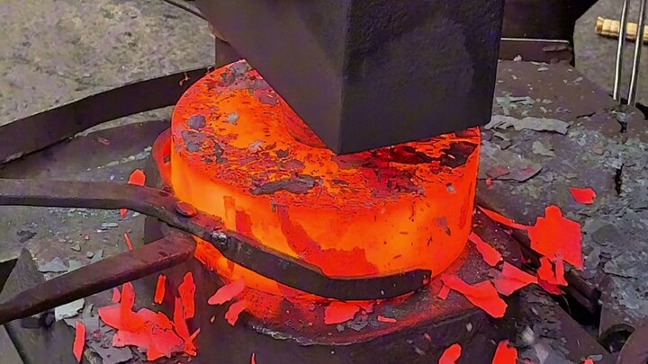 Inside the forging factory Watch Red-Hot Steel Get Forged Into Perfection