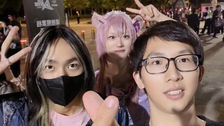 I played Radiant with friends at the entrance of the Synesthesia Music Festival (the glowing stick g