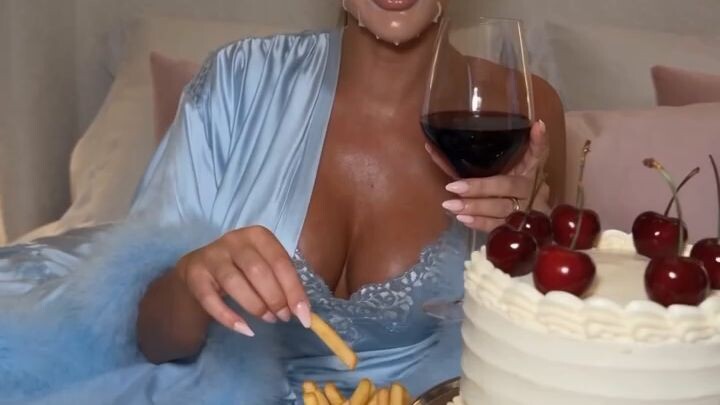 xxx