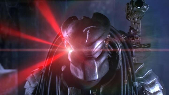 4K brightened version [Predator: Pitch Black 2] Elite Predator "Lone Wolf" brutally abuses a group o
