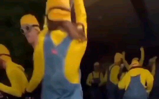 Minion toàn quân xuất kích