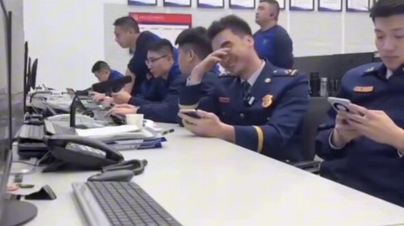 【ماريو × فريق آي】 أثناء بث فريق آي المباشر، تم تشغيل رسالة صوتية من ماريو: “أنا أحبك ~ I love you ~”