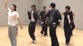 【ซูหมิงห่าว·เต้น】ทุกคนยืนขึ้น! ซูหมิงฮ่าวกลับมาเต้นฮิปฮอปอีกครั้ง วิเคราะห์ลักษณะการเต้นเคป็อป 9.0-"