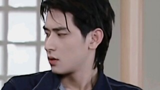 أضحكني حتى الموت! تبدو هكذا ولا تزال ترغب في خطف الأضواء؟